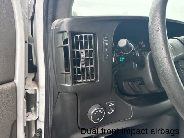 Used 2018 Chevrolet Express 3500 w/ Driver Convenience Package image 17