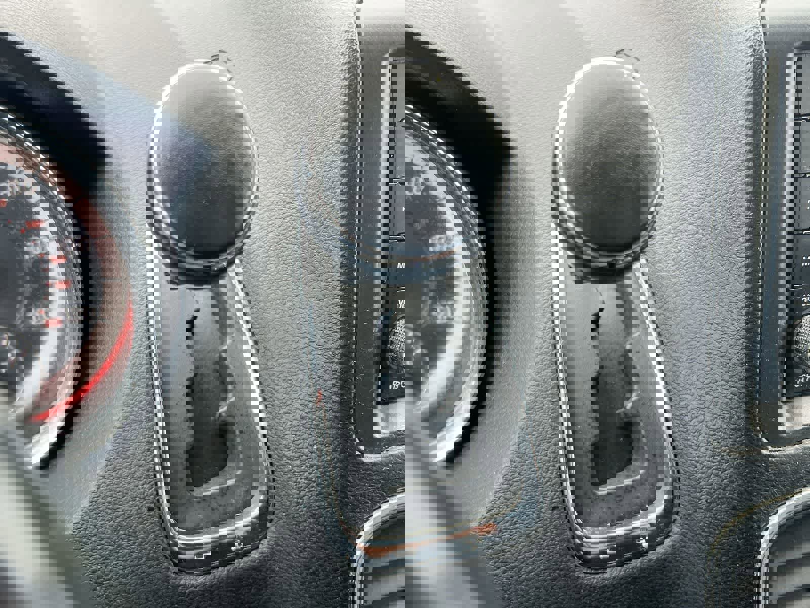 Used 2018 Dodge Grand Caravan GT image 30