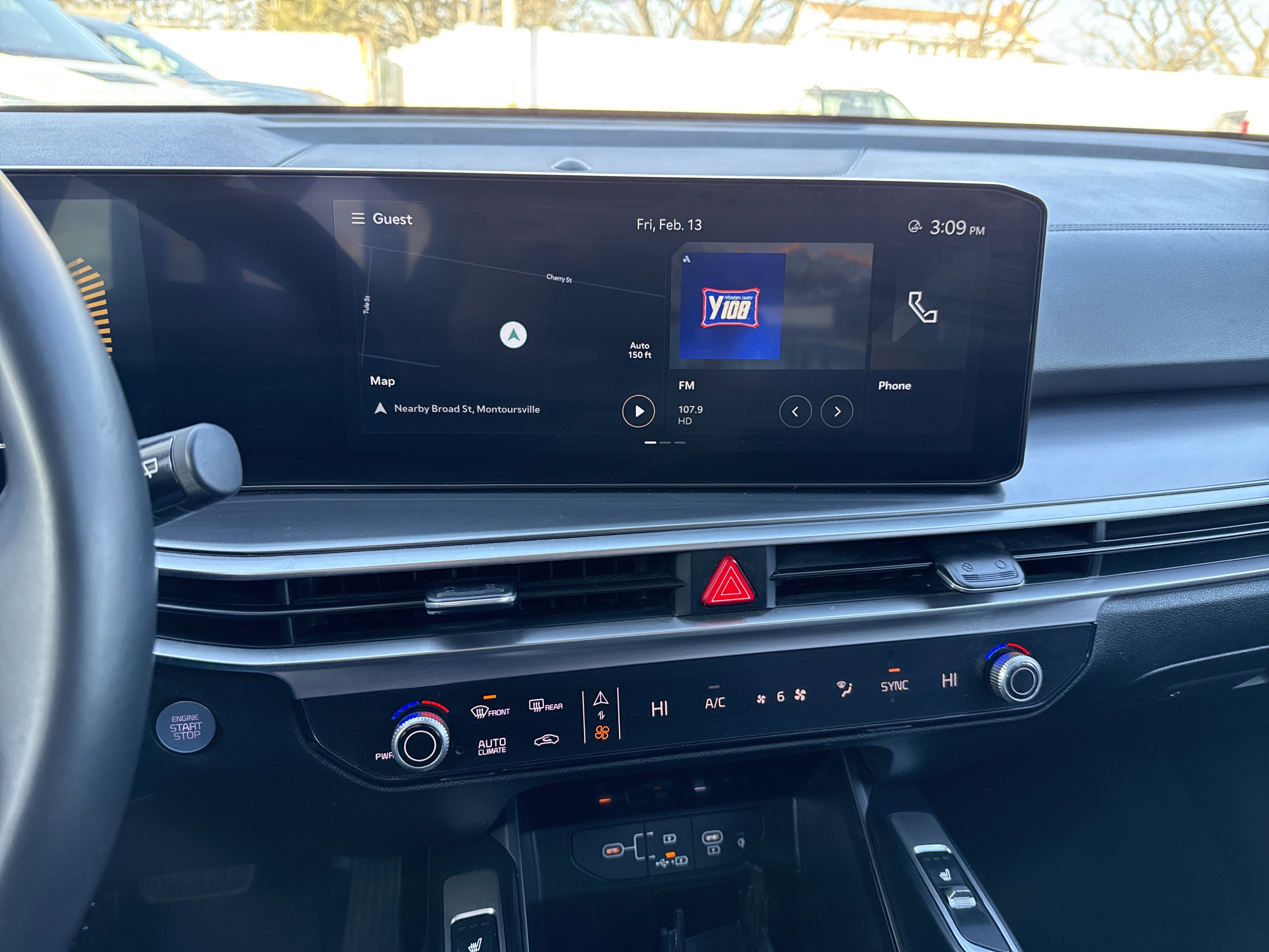 Certified 2024 Kia Sorento S image 25