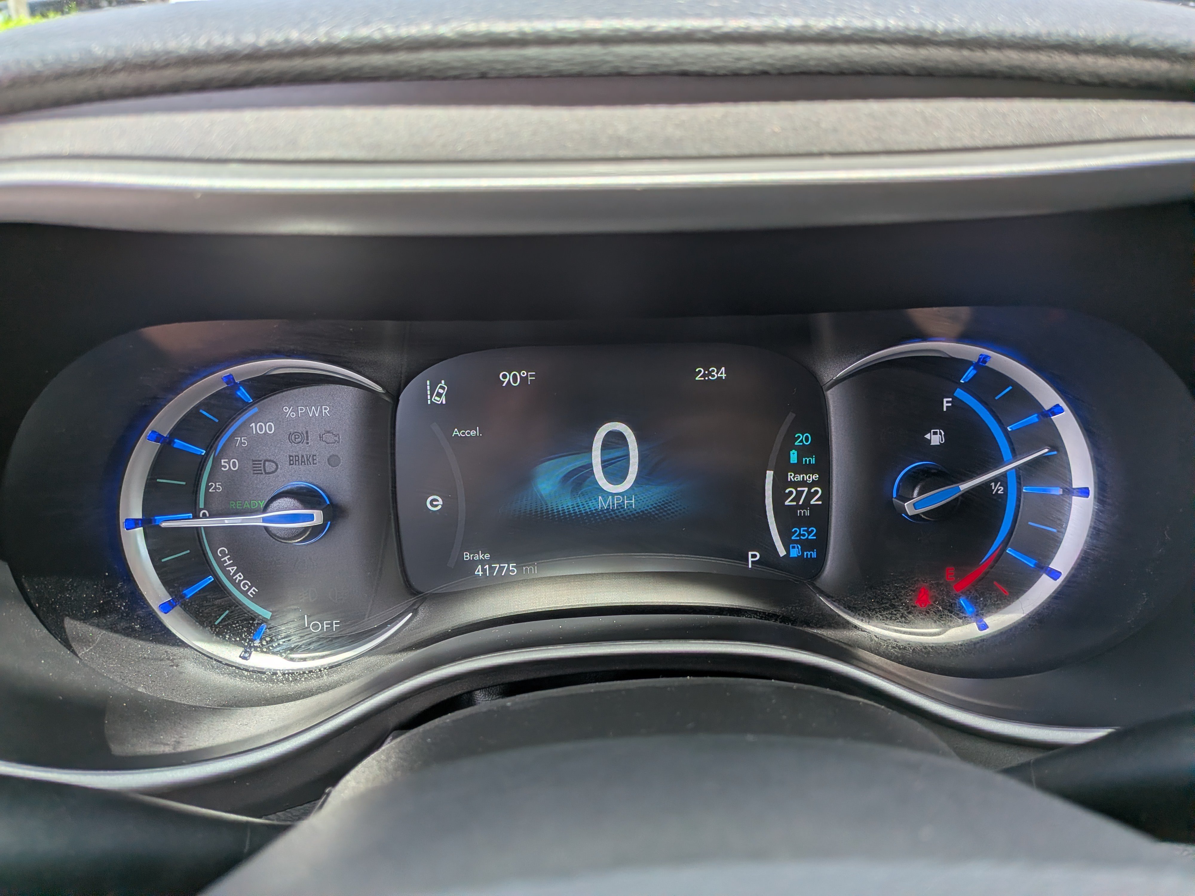 Used 2024 Chrysler Pacifica Limited FWD image 29