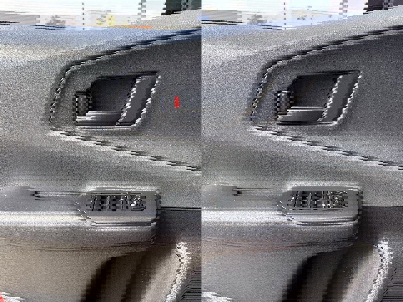 Used 2024 Toyota Prius LE image 23