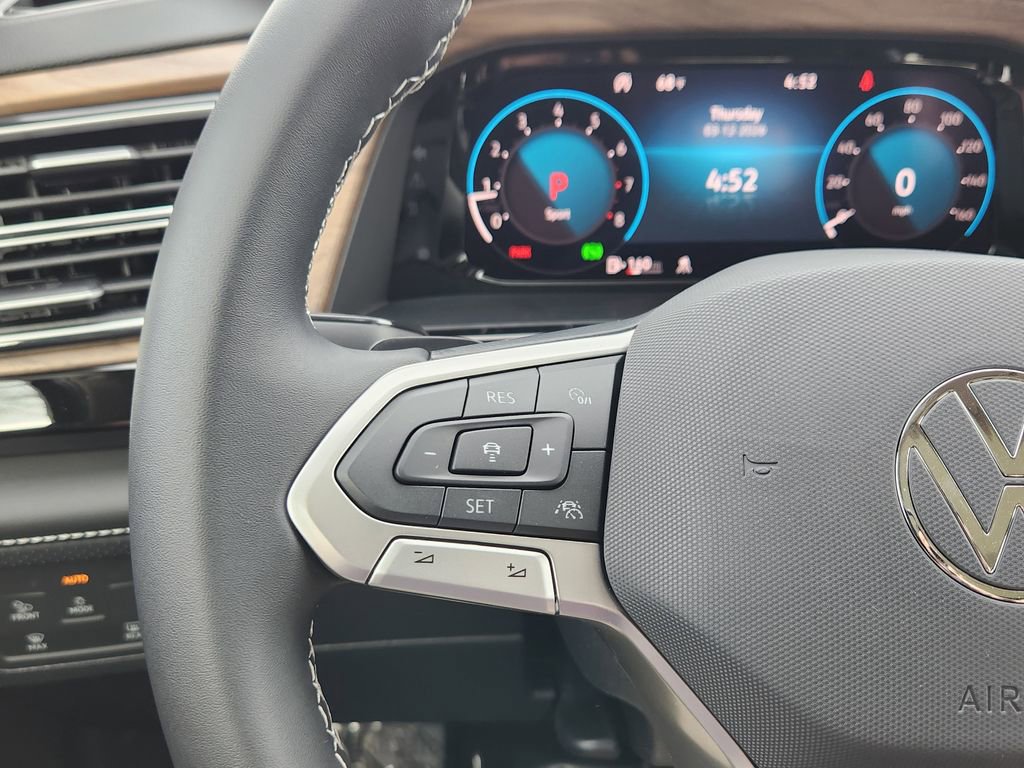 New 2026 Volkswagen Atlas SE image 17