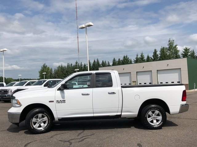 Used 2017 RAM 1500 Classic SLT image 5