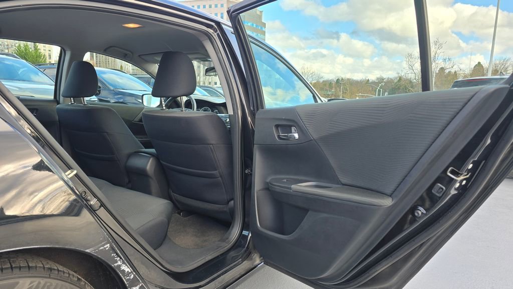 Used 2016 Honda Accord LX image 14