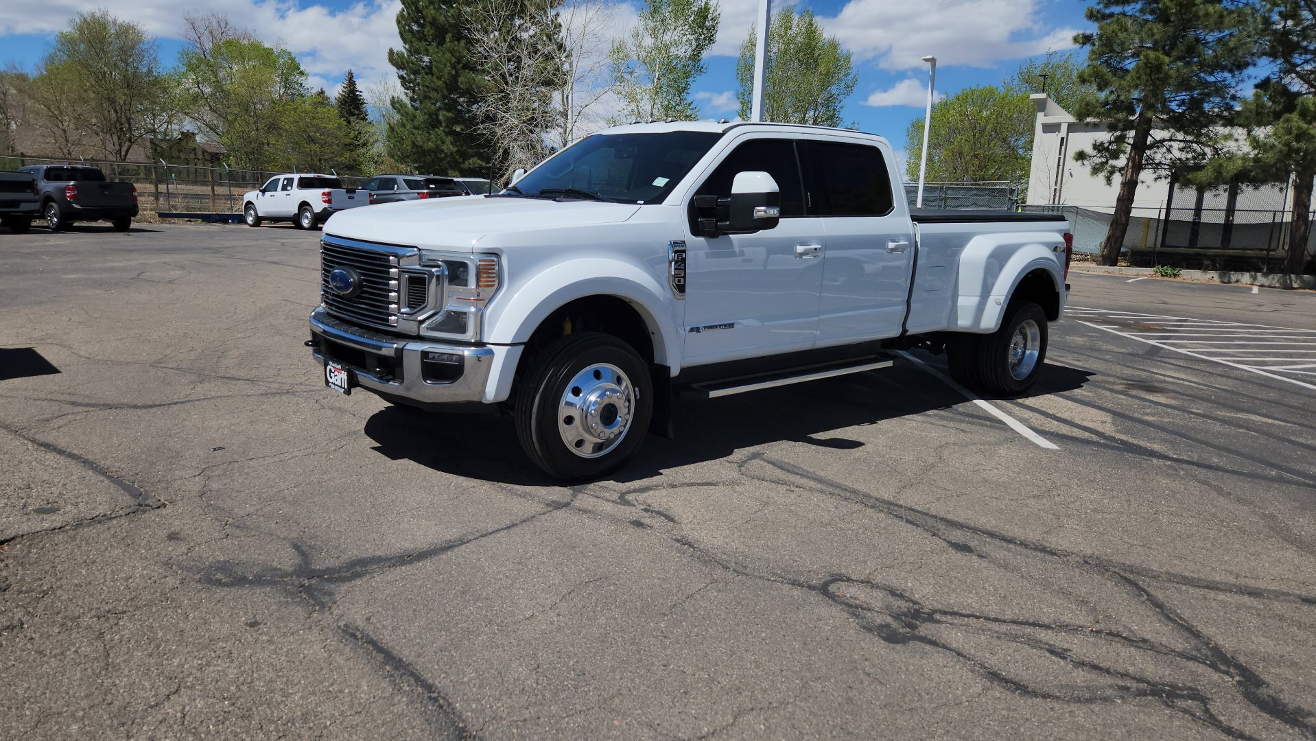 Used 2022 Ford F450 Lariat w/ Lariat Ultimate Package AWD/4WD image 3