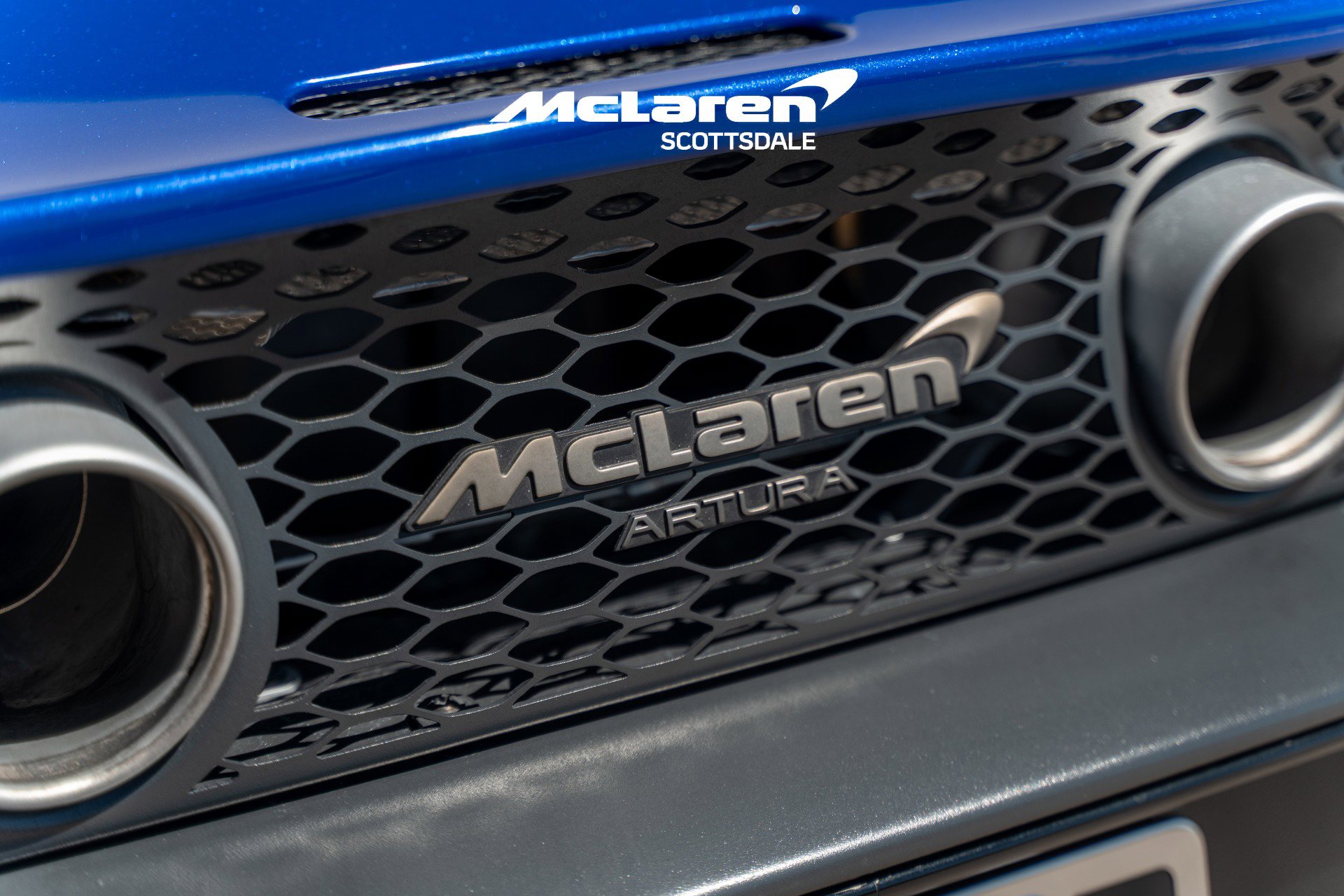 Used 2025 McLaren Artura Spider image 22