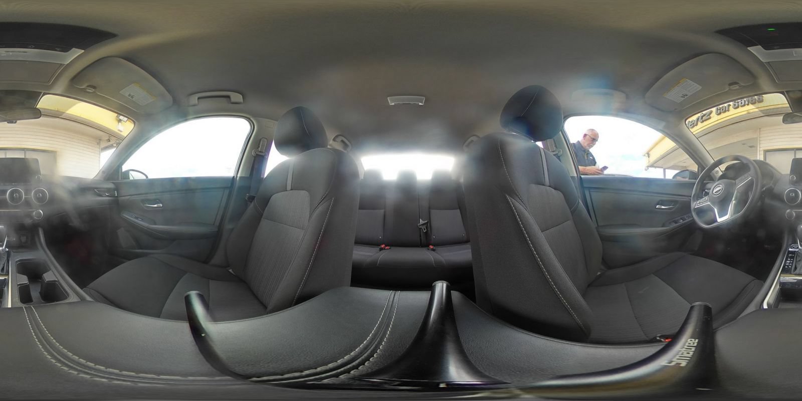 Used 2025 Nissan Sentra SV FWD image 39