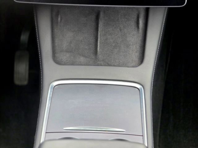 Used 2021 Tesla Model Y Long Range image 19