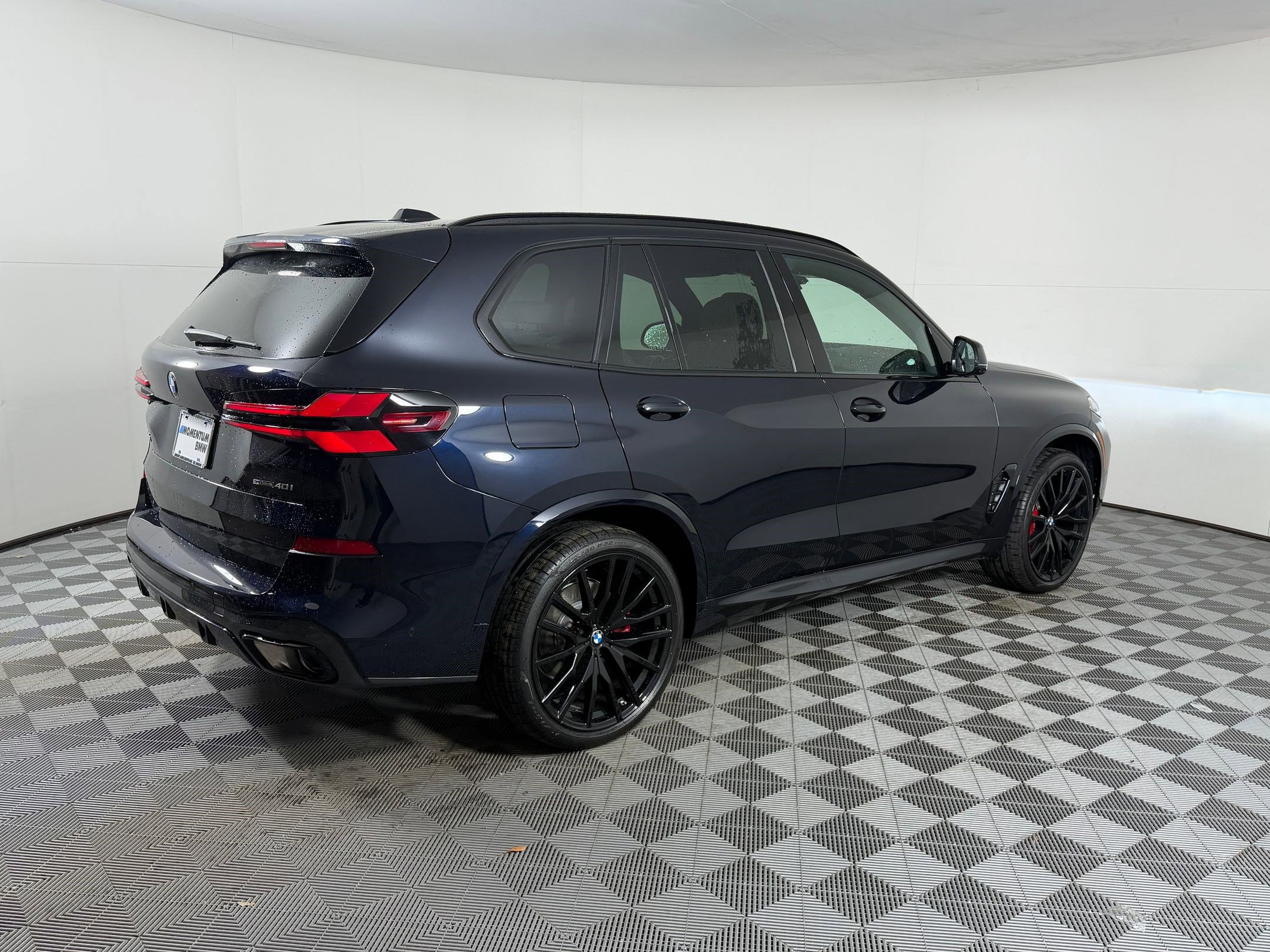 New 2026 BMW X5 sDrive40i image 9