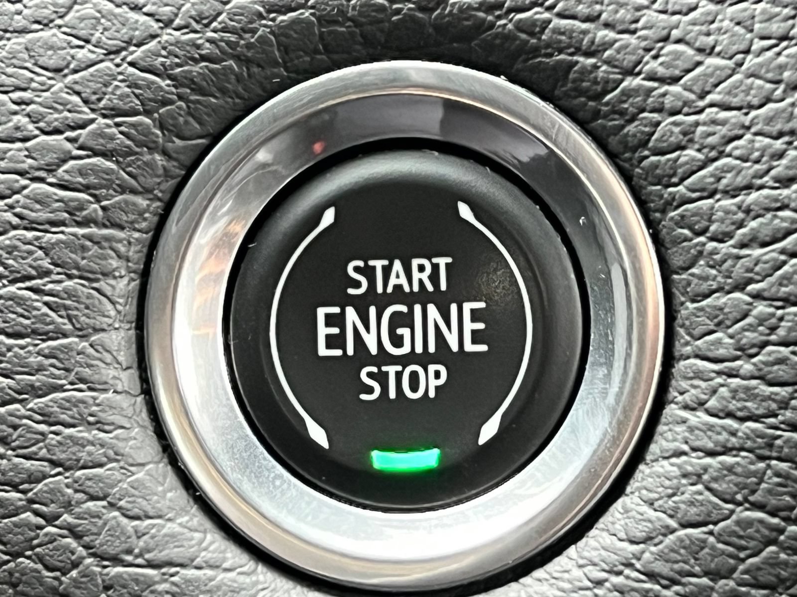 Used 2023 GMC Yukon XL Denali AWD/4WD image 41