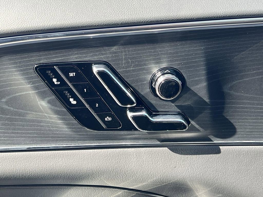 New 2026 Cadillac Lyriq Sport image 24