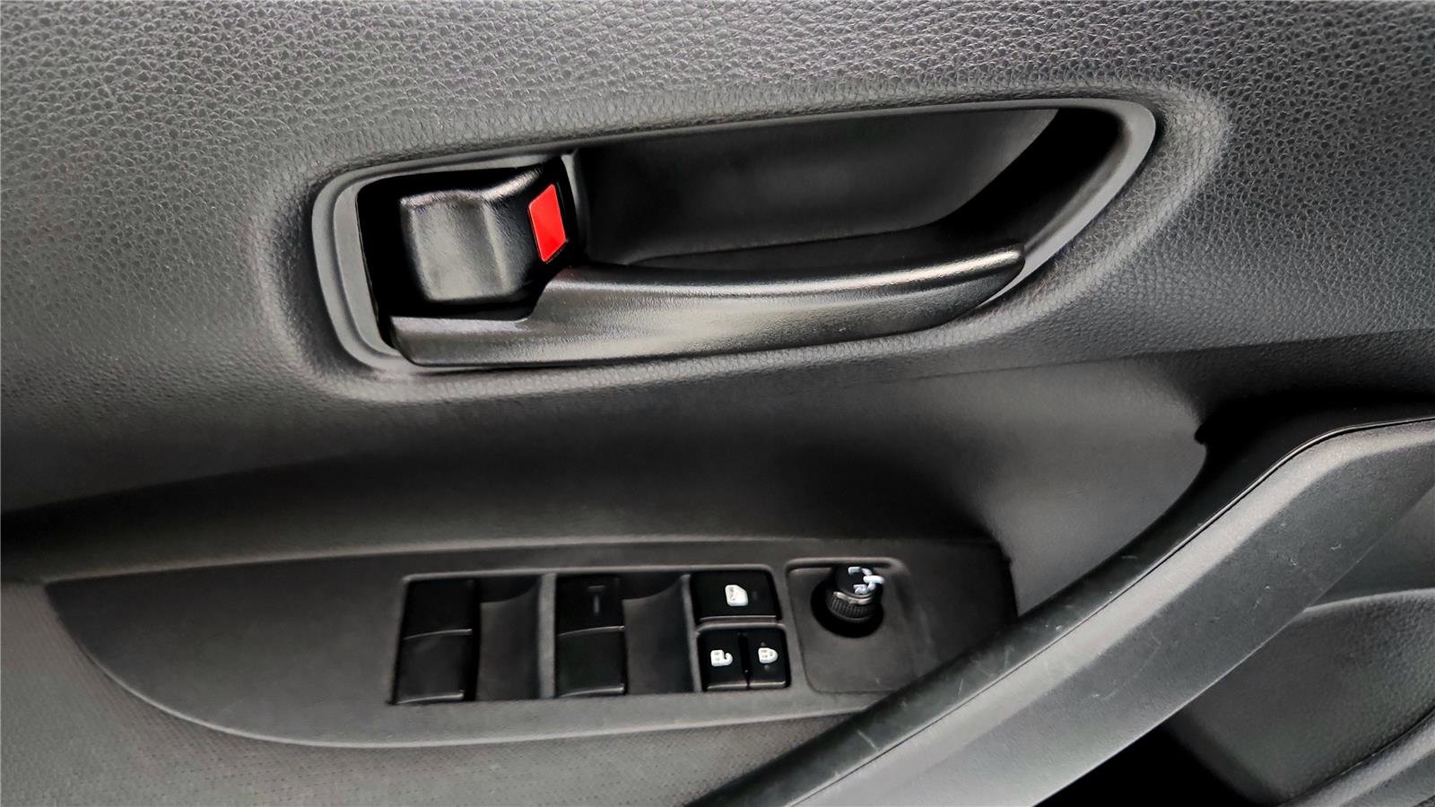 Certified 2023 Toyota Corolla LE image 33