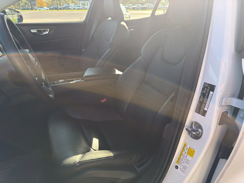 Used 2023 Volvo S60 B5 Core w/ Climate Package FWD image 10