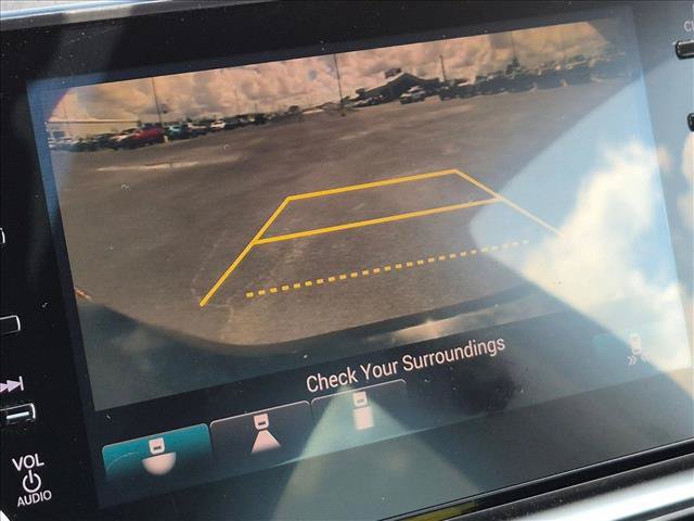 Used 2018 Honda Accord EX image 11