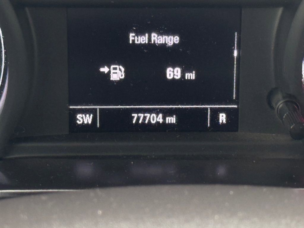 Used 2021 Chevrolet Silverado 1500 Custom image 3