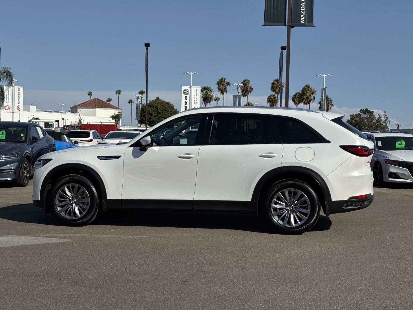 Used 2025 MAZDA CX-90 Plug-In Hybrid w/ Preferred image 7