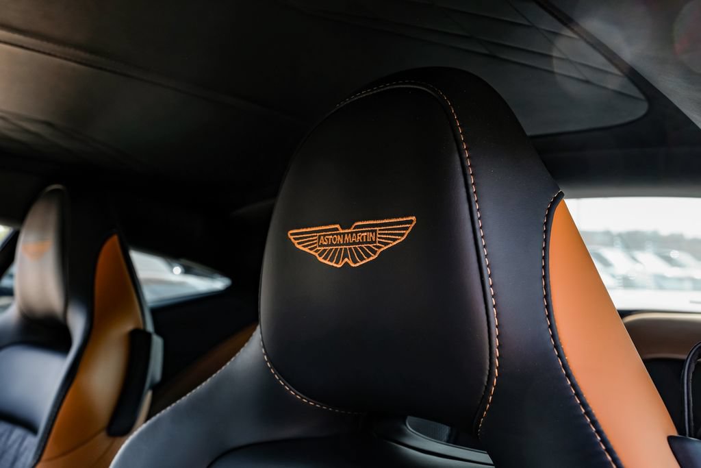 Used 2024 Aston Martin DB12 Coupe RWD image 38