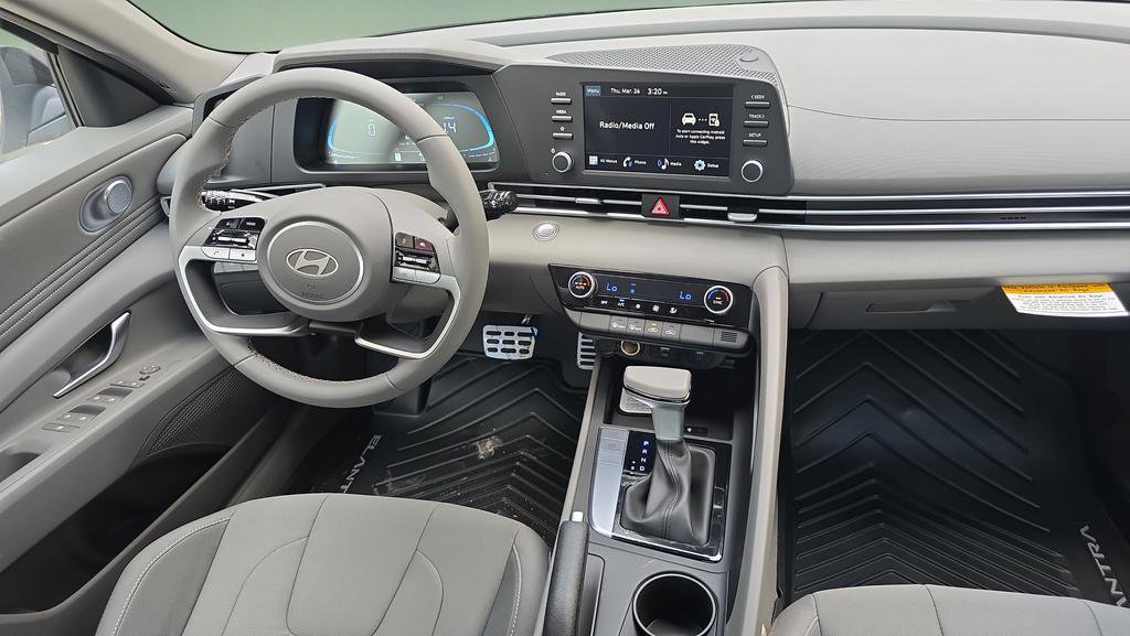 New 2026 Hyundai Elantra Sport FWD image 5