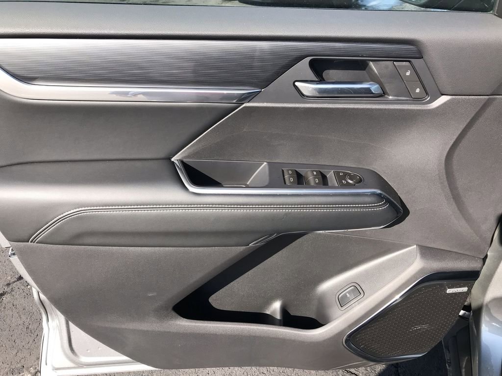 New 2026 GMC Acadia Elevation w/ Black Edition AWD/4WD image 13