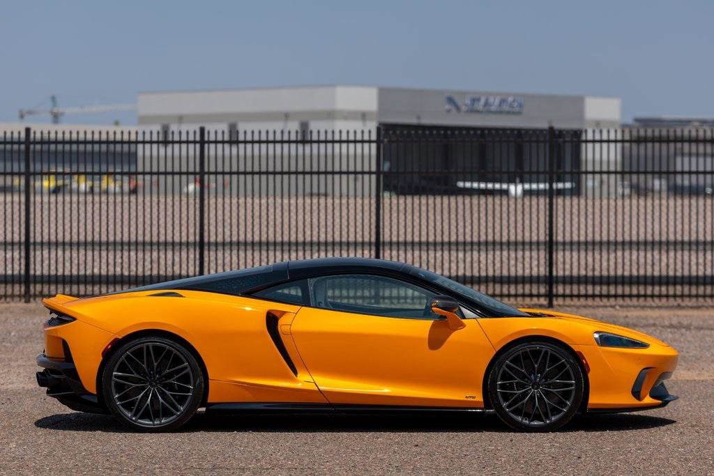 Used 2025 McLaren GTS RWD image 9
