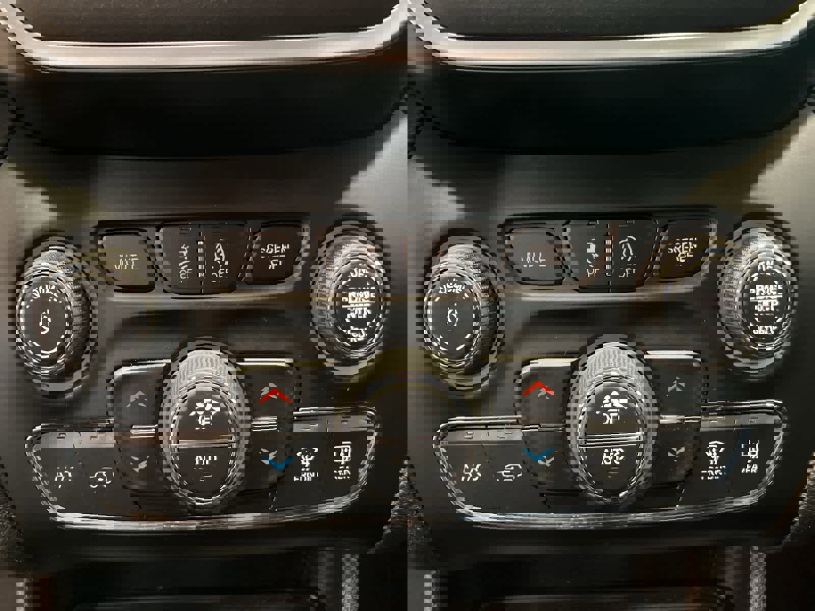 Used 2021 Jeep Cherokee Trailhawk w/ Comfort & Convenience Group image 17