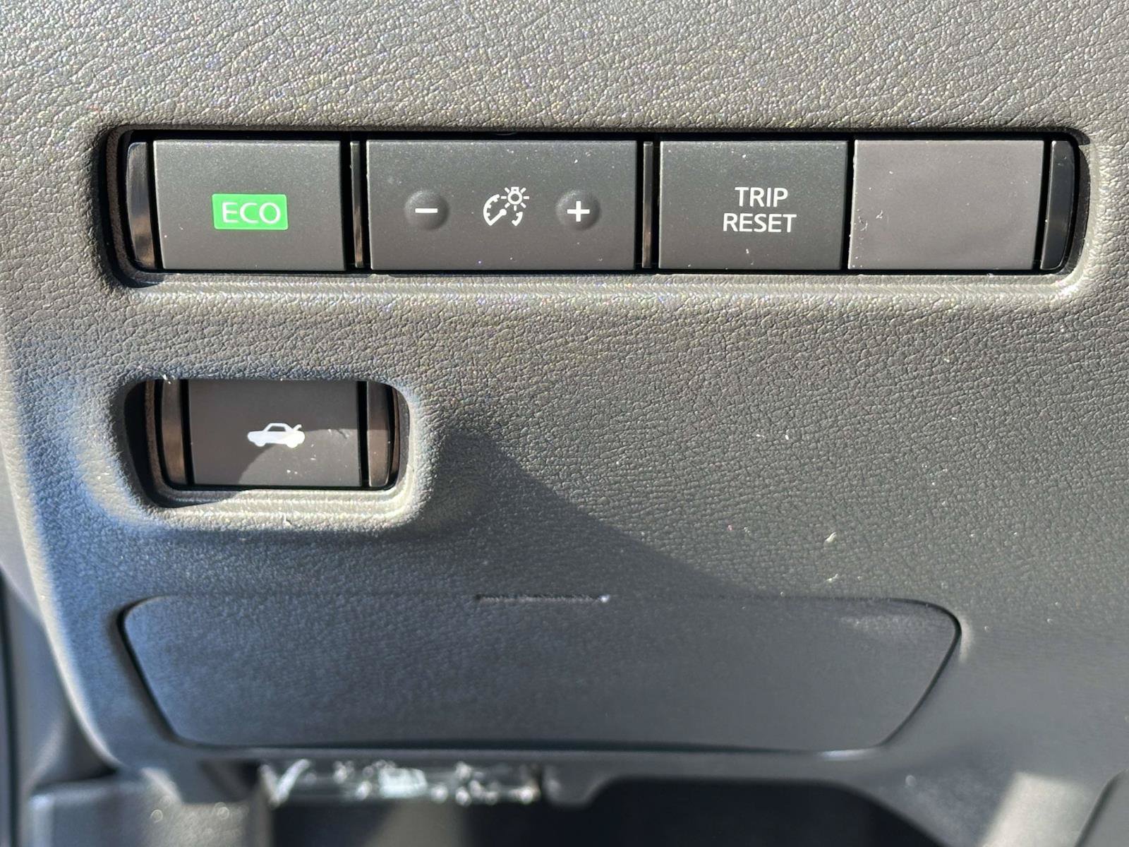 Used 2023 Nissan Sentra SV FWD image 15