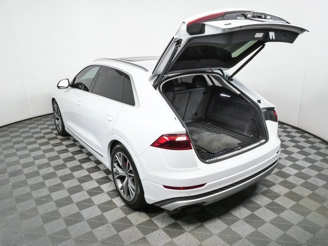Used 2024 Audi Q8 Prestige AWD/4WD image 31