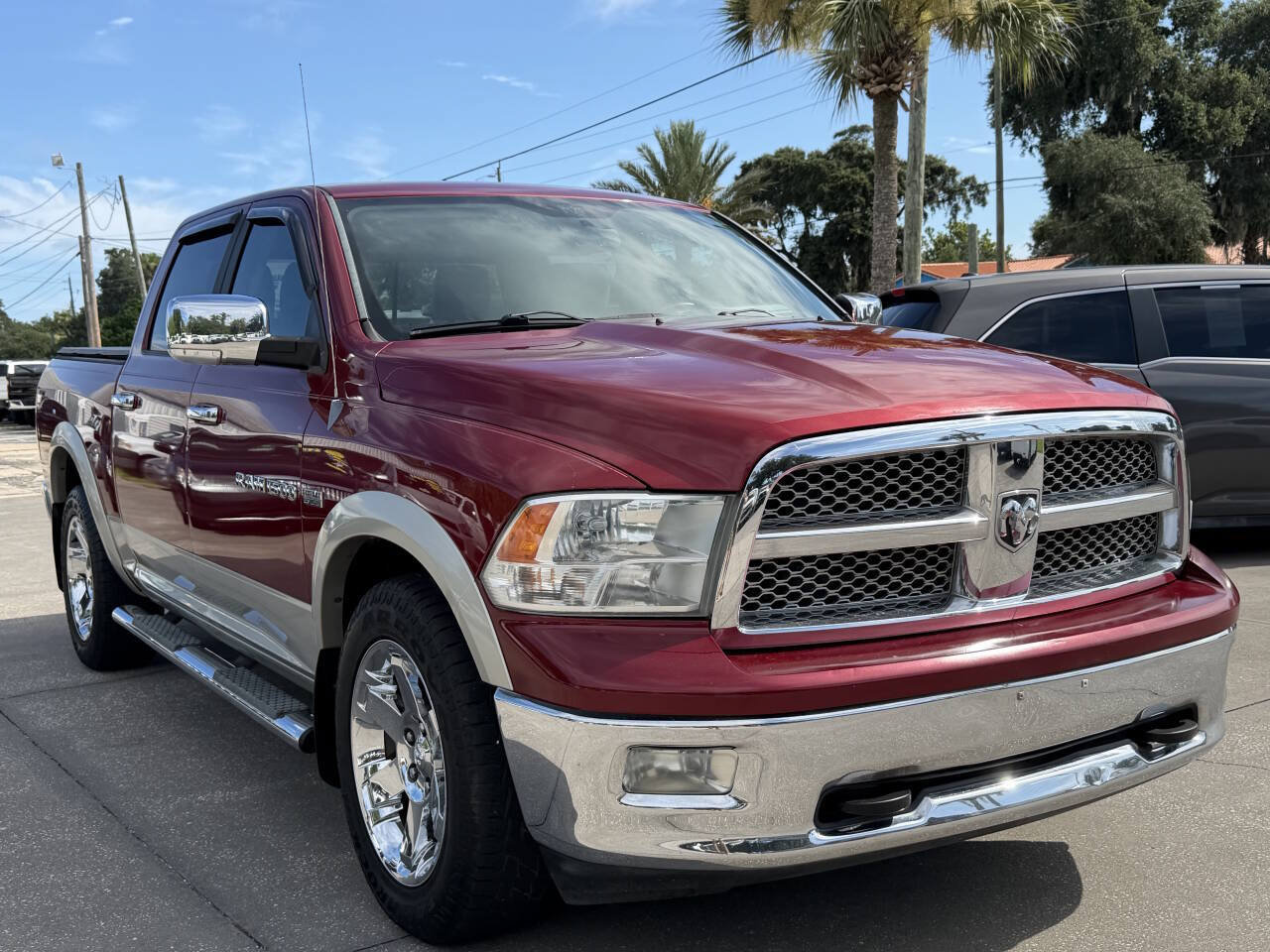 Used 2011 RAM 1500 Laramie RWD image 2