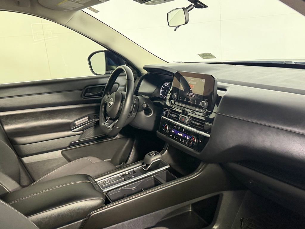 Used 2024 Nissan Pathfinder SV w/ Cargo Package FWD image 29