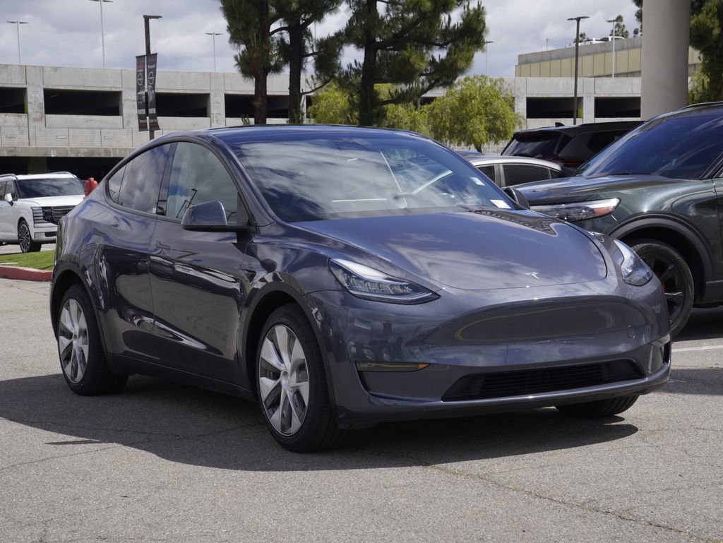 Used 2023 Tesla Model Y Long Range AWD/4WD video 2