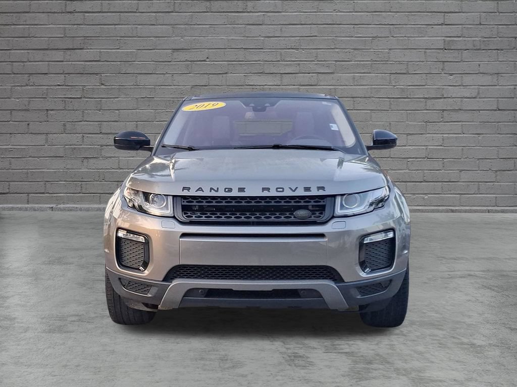 Used 2019 Land Rover Range Rover Evoque SE AWD/4WD image 2