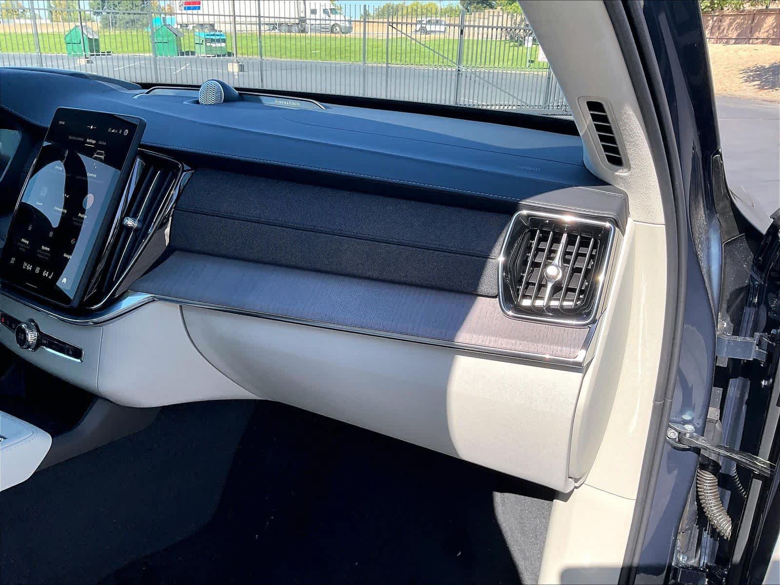 New 2027 Volvo XC90 T8 Ultra AWD/4WD image 29