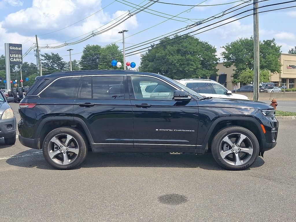 Used 2024 Jeep Grand Cherokee Limited 4xe AWD/4WD image 8