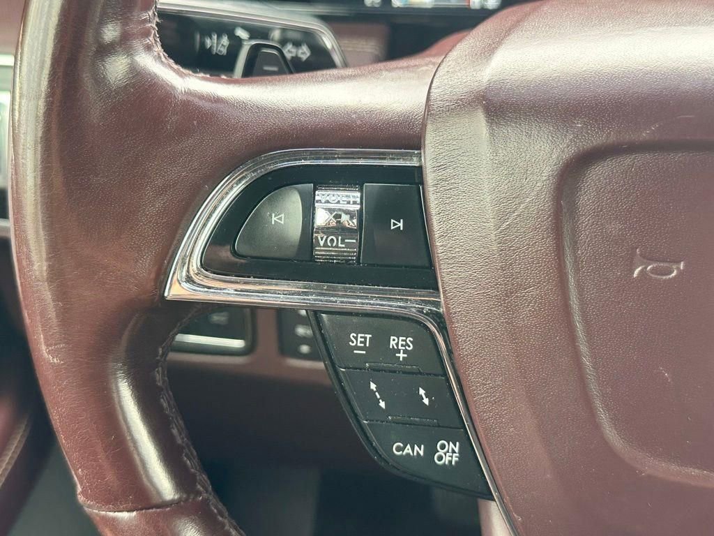 Used 2018 Lincoln Navigator Black Label AWD/4WD image 17