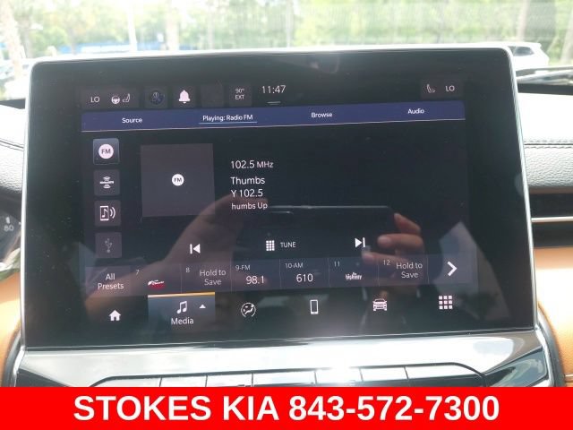 Used 2024 Jeep Compass Limited AWD/4WD image 15