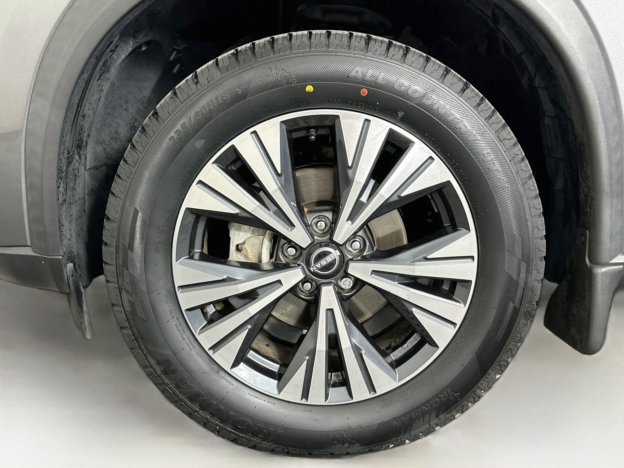 Used 2023 Nissan Rogue SV FWD image 11
