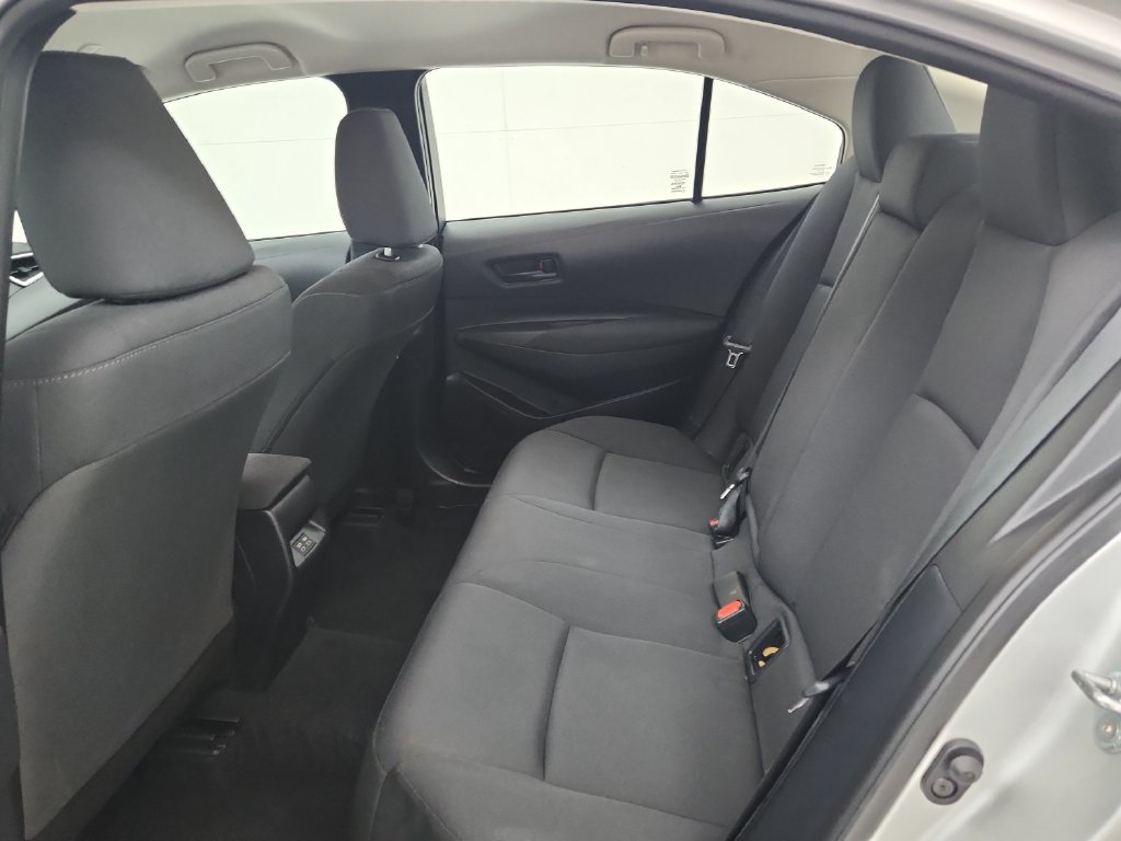 Used 2025 Toyota Corolla LE FWD image 32