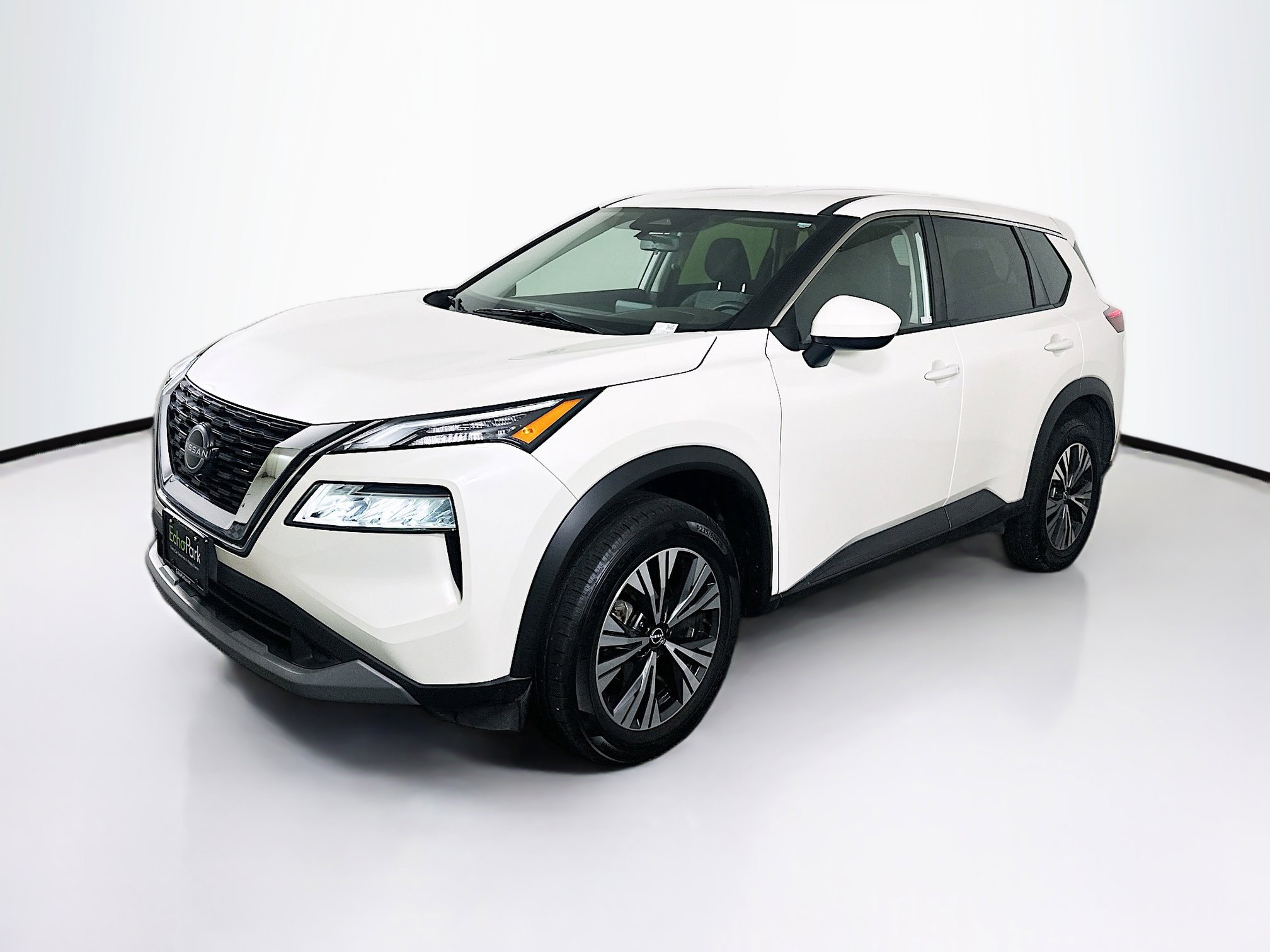 Used 2023 Nissan Rogue SV FWD image 3