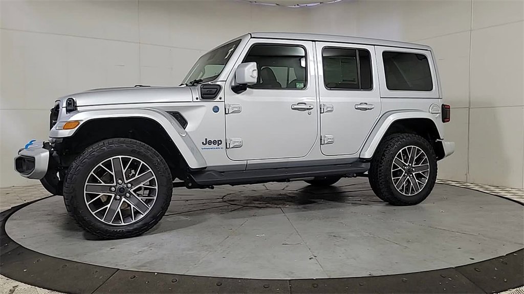 Used 2024 Jeep Wrangler High Altitude image 4