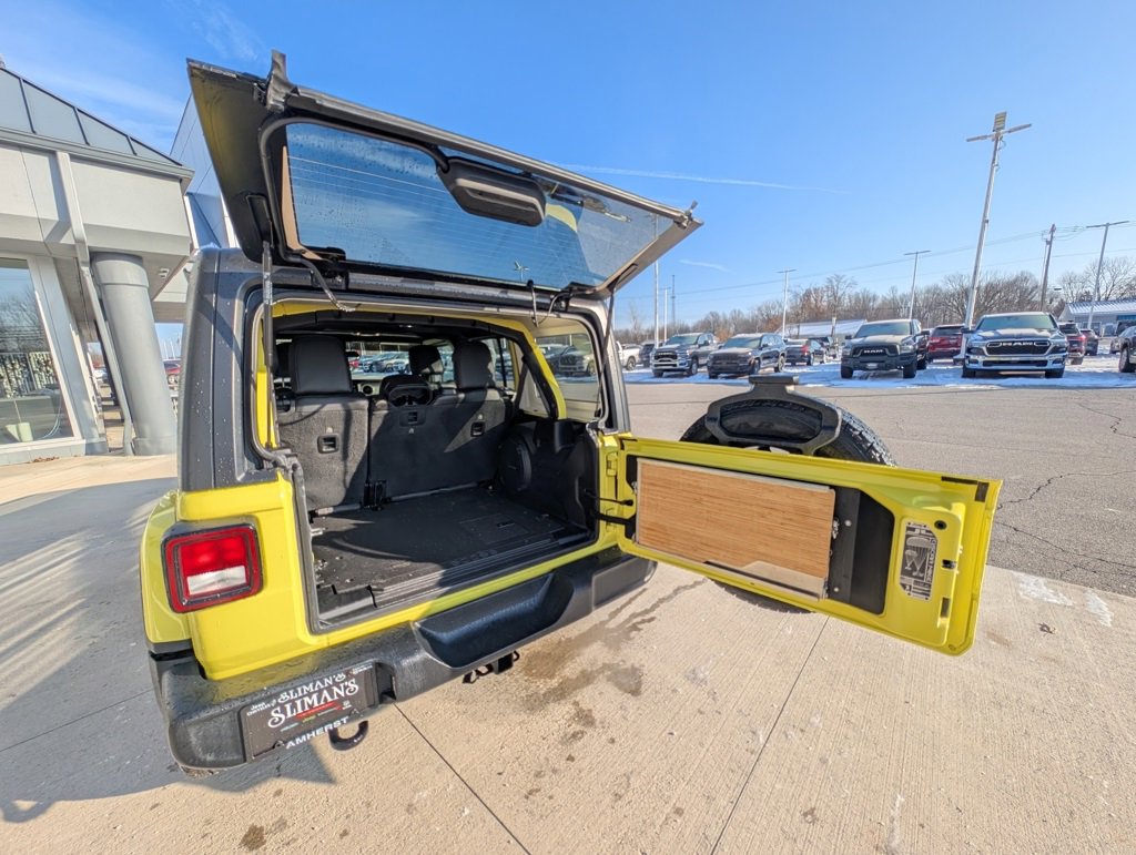 Used 2023 Jeep Wrangler Sport S image 11