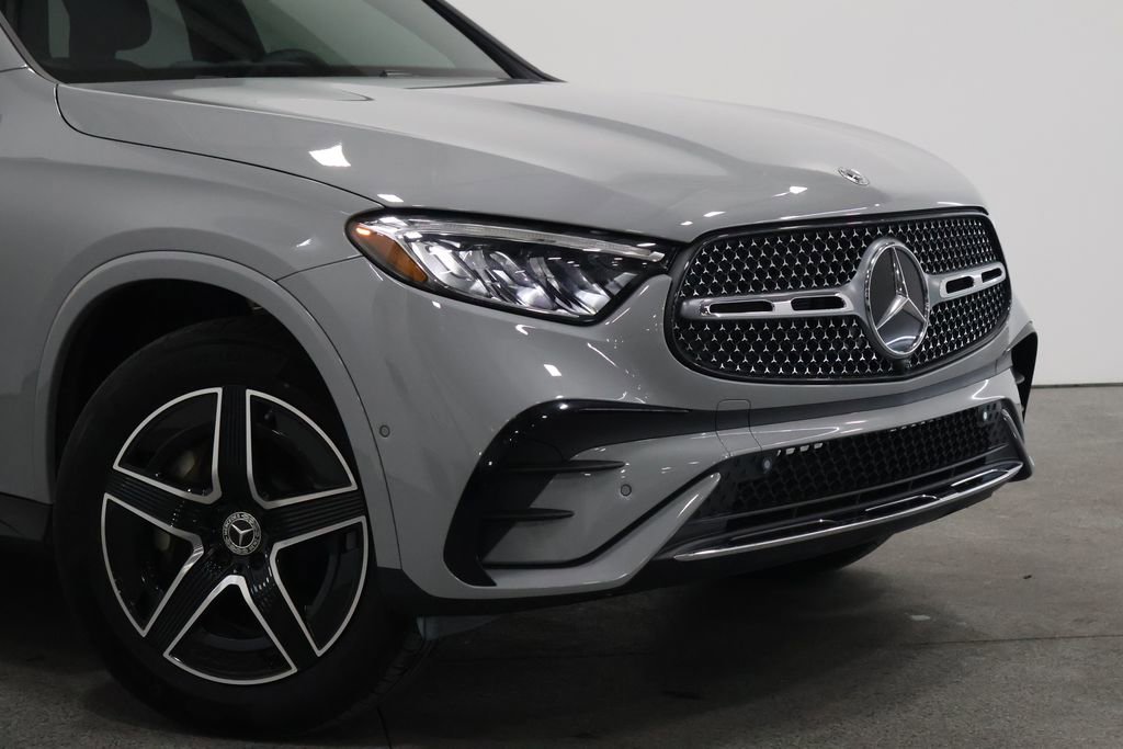 Certified 2025 Mercedes-Benz GLC 300 4MATIC image 3