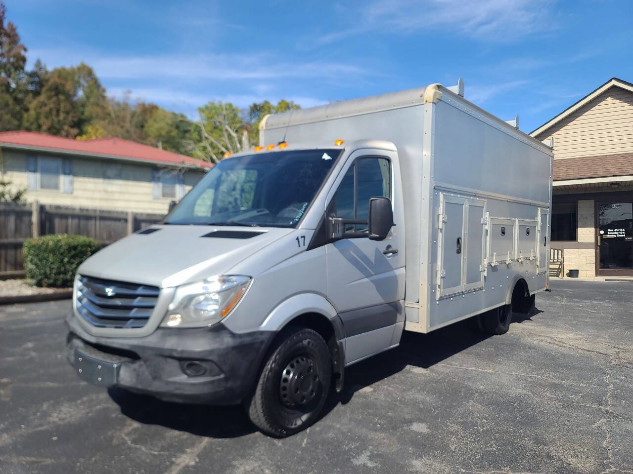 Used 2015 Freightliner Sprinter 3500 image 4