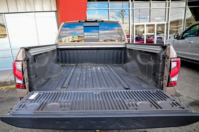 Used 2021 Nissan Titan PRO-4X w/ Pro-4x Convenience Package image 19