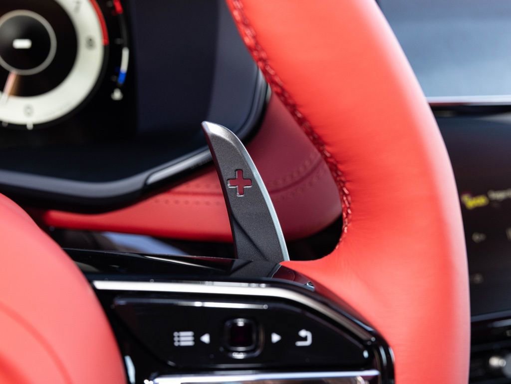 New 2026 Aston Martin DBX 707 image 33