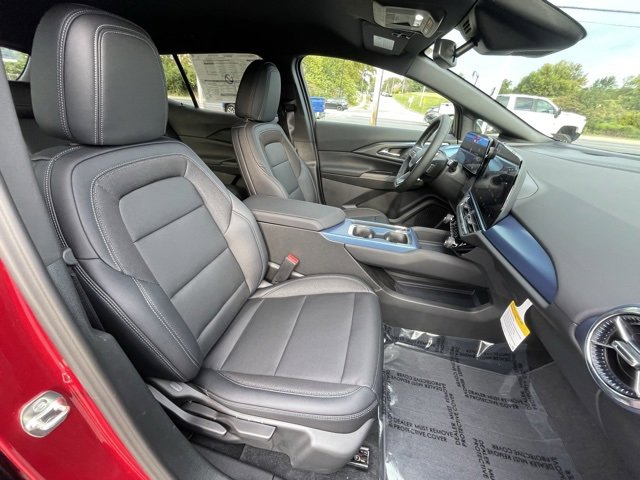 New 2025 Chevrolet Equinox EV LT image 31