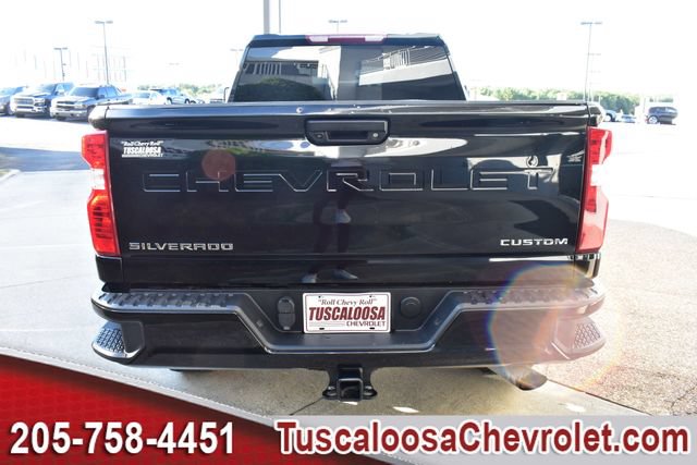 Used 2025 Chevrolet Silverado 2500 Custom AWD/4WD image 9
