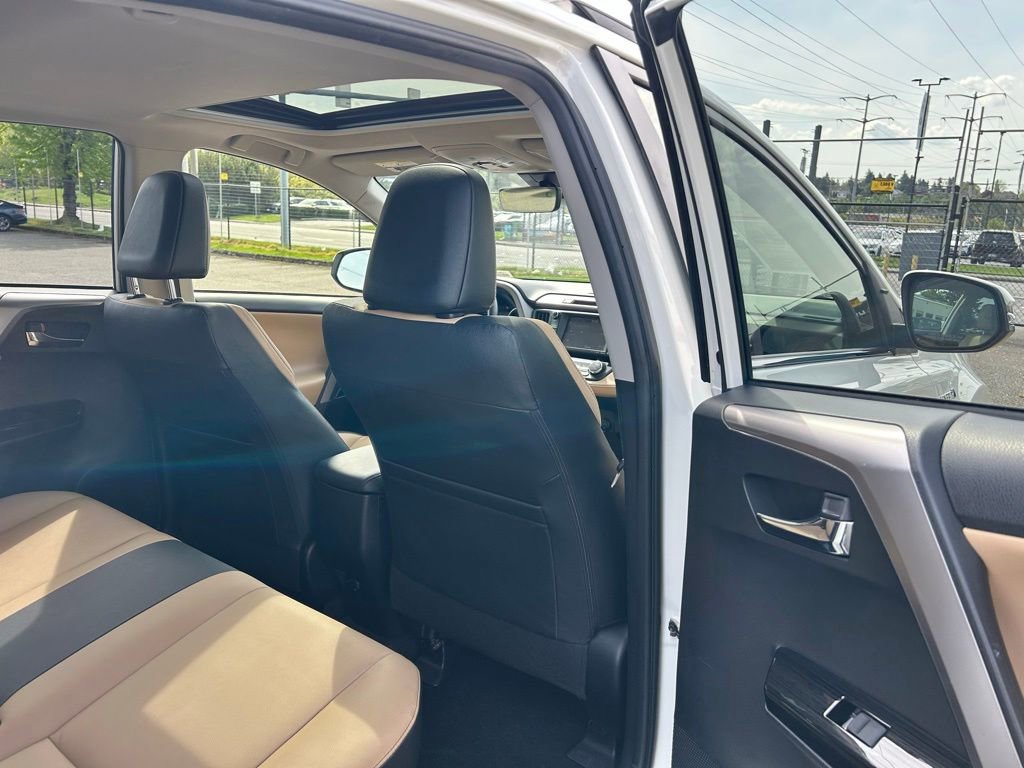 Certified 2018 Toyota RAV4 Limited AWD/4WD image 13
