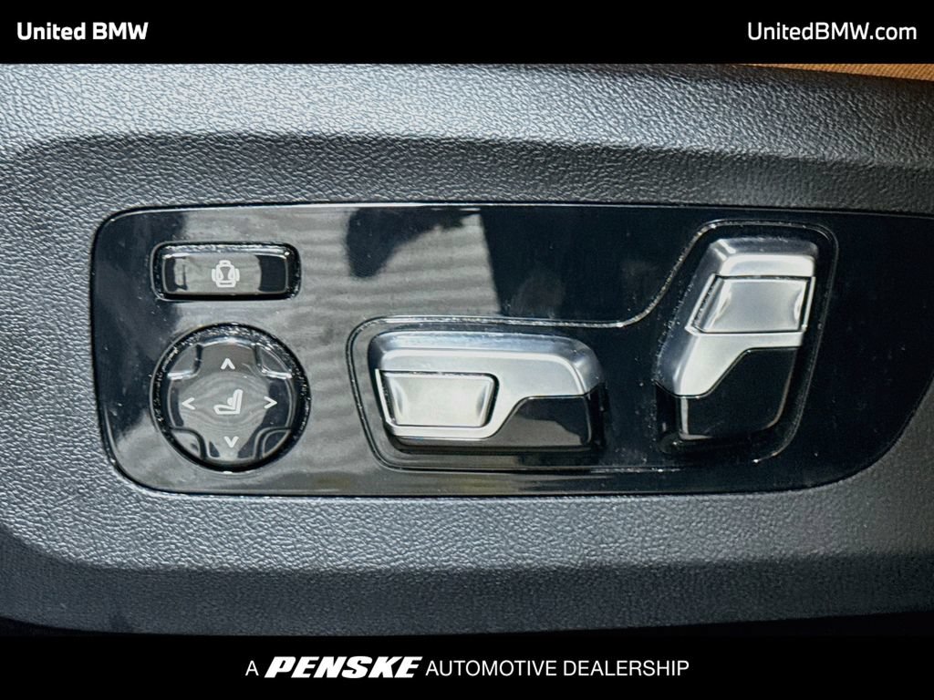 Certified 2024 BMW X7 xDrive40i w/ Executive Package AWD/4WD image 4