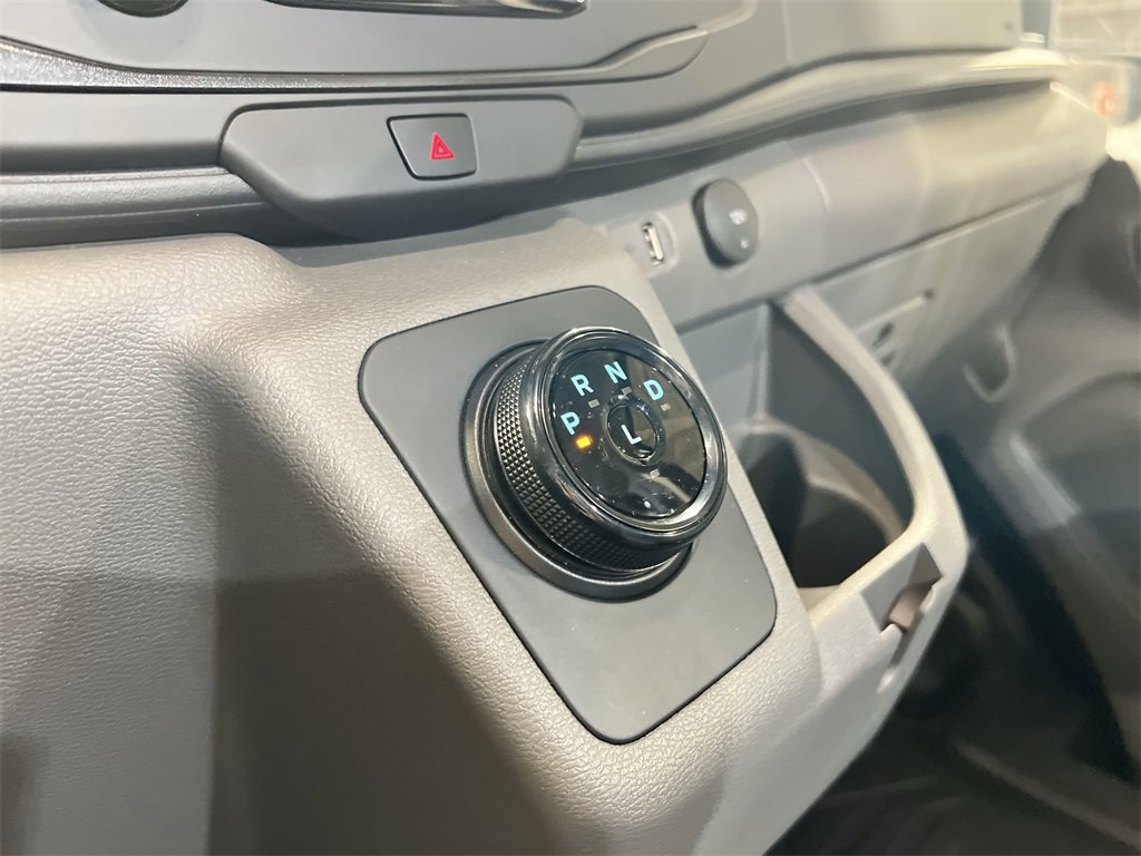 Used 2024 Ford E-Transit Base image 23