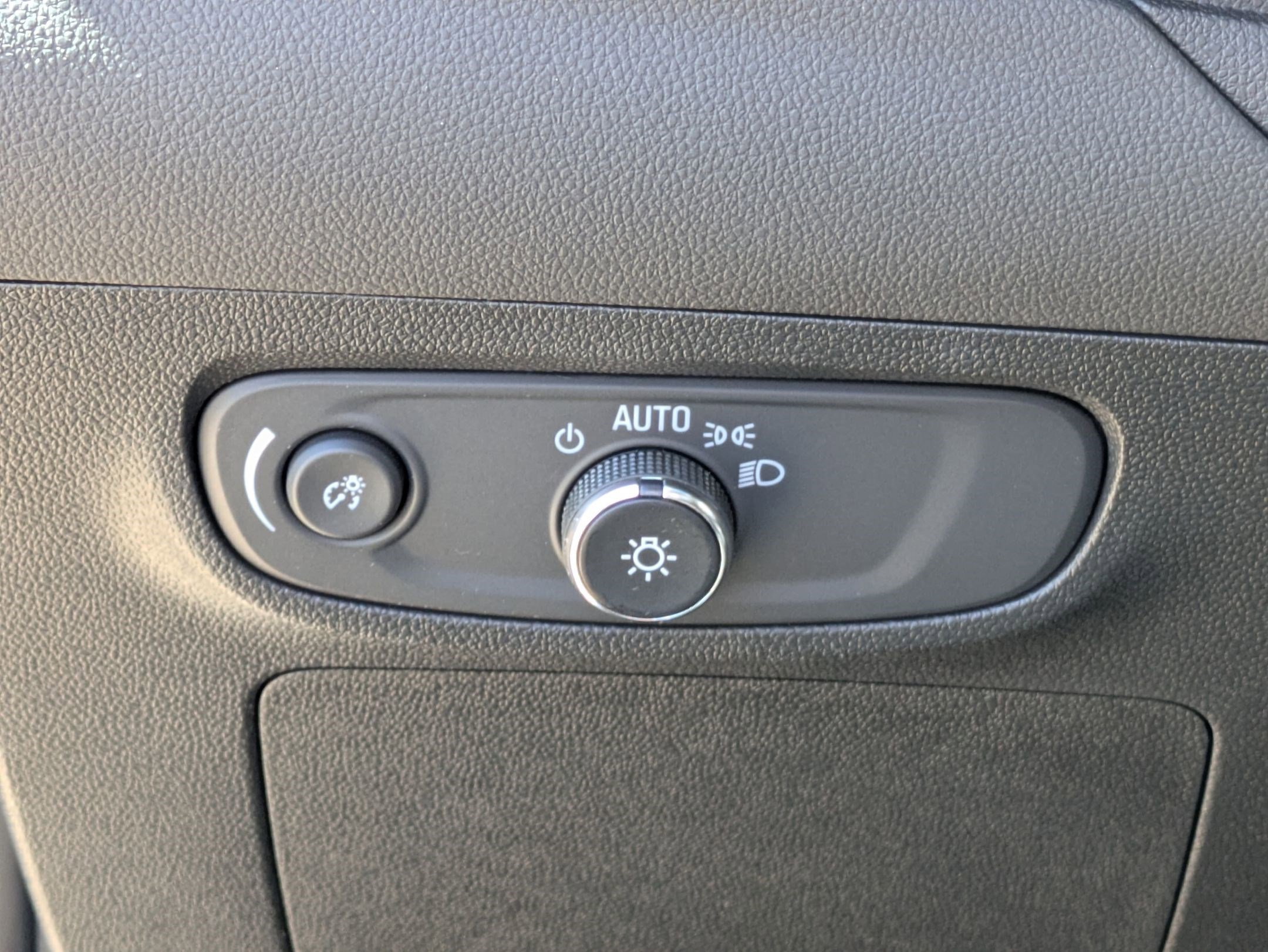 Certified 2026 Buick Encore GX Preferred w/ Comfort Package image 22